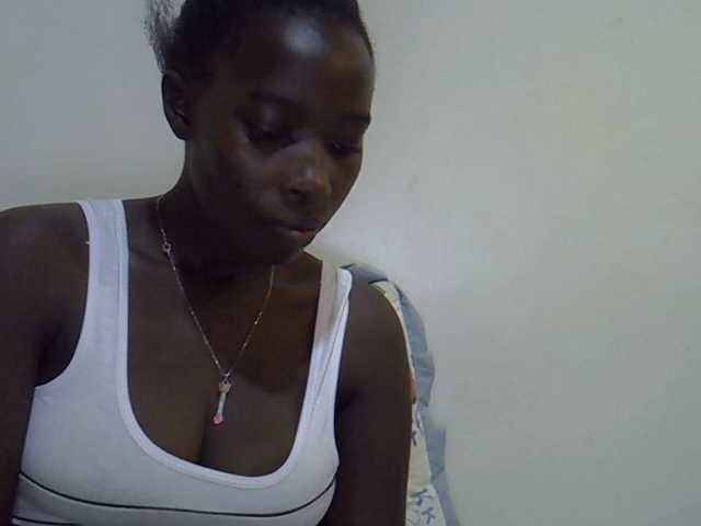 miss-vibes live cam on BongaCams