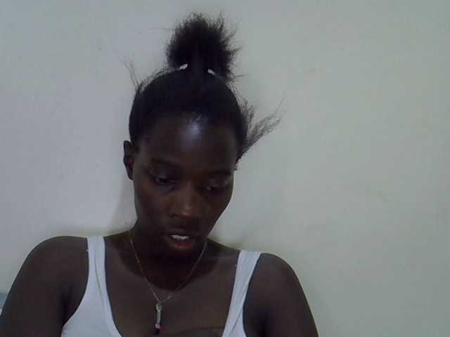 miss-vibes live cam on BongaCams