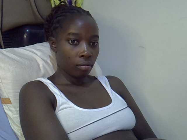 miss-vibes live cam on BongaCams