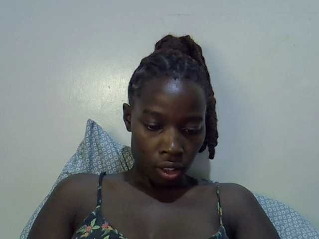 miss-vibes live cam preview