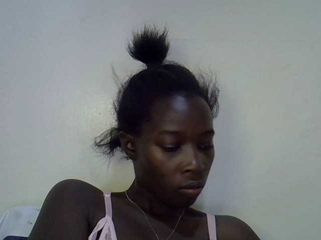 miss-vibes live cam on BongaCams