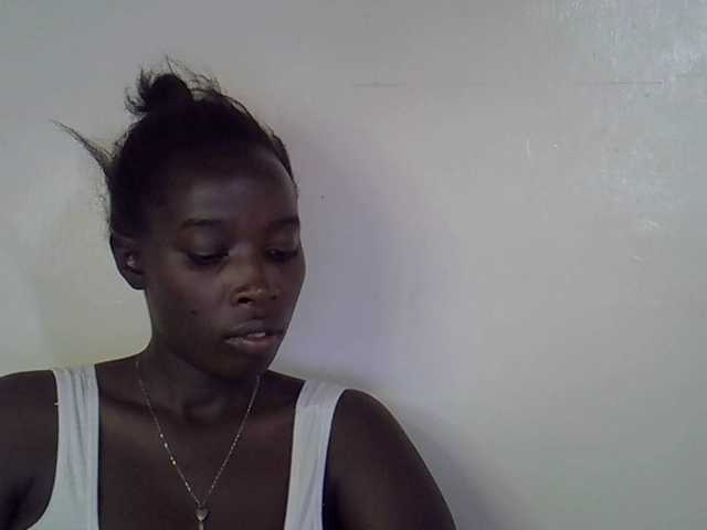 miss-vibes live cam on BongaCams