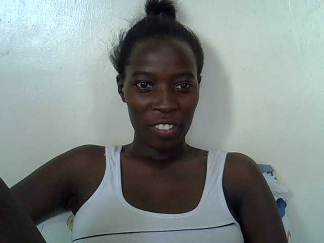 miss-vibes live cam on BongaCams