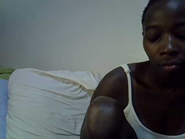 miss-vibes live cam on BongaCams