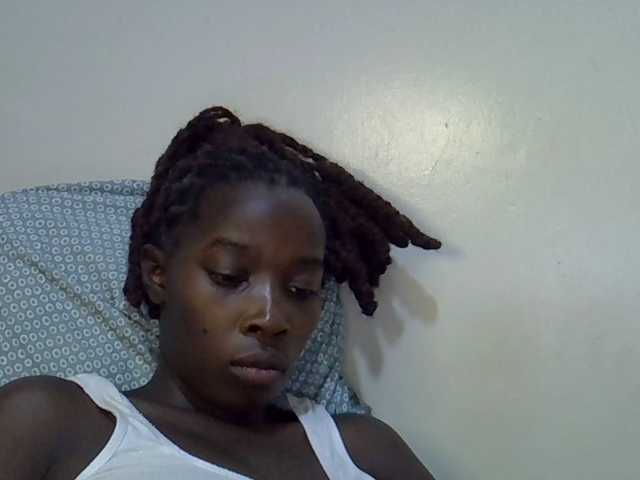 miss-vibes live cam on BongaCams