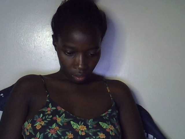 miss-vibes live cam on BongaCams