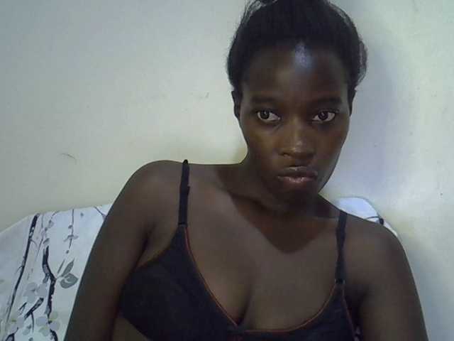 miss-vibes live cam on BongaCams