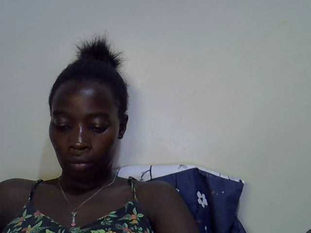 miss-vibes live cam on BongaCams