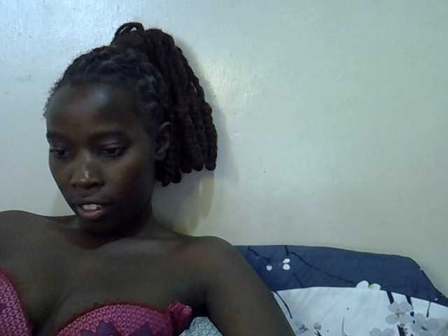 miss-vibes live cam preview