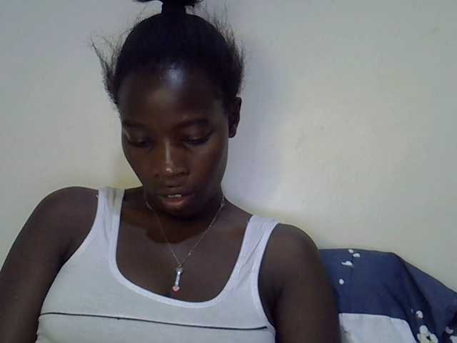 miss-vibes live cam on BongaCams