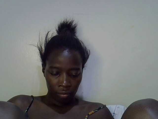 miss-vibes live cam on BongaCams