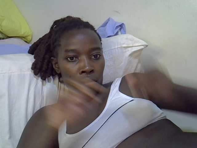 miss-vibes live cam on BongaCams