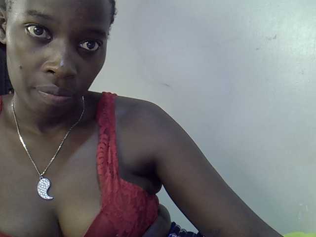 miss-vibes live cam on BongaCams