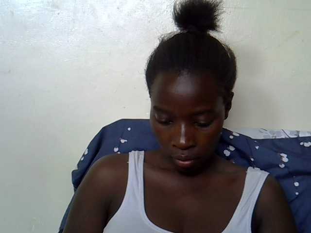 miss-vibes live cam on BongaCams