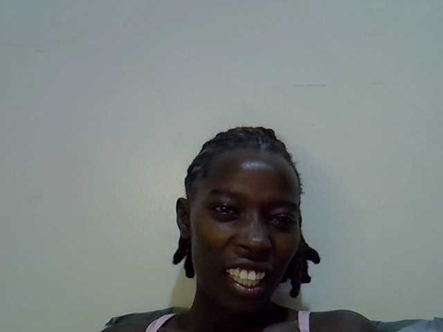 miss-vibes live cam on BongaCams