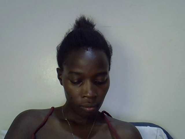 miss-vibes live cam on BongaCams