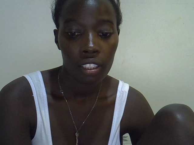 miss-vibes live cam on BongaCams