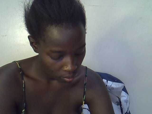 miss-vibes live cam on BongaCams