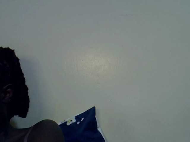 miss-vibes live cam on BongaCams
