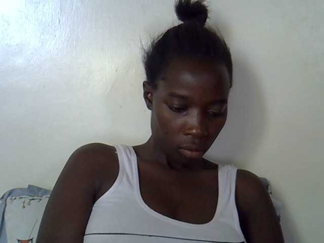 miss-vibes live cam on BongaCams