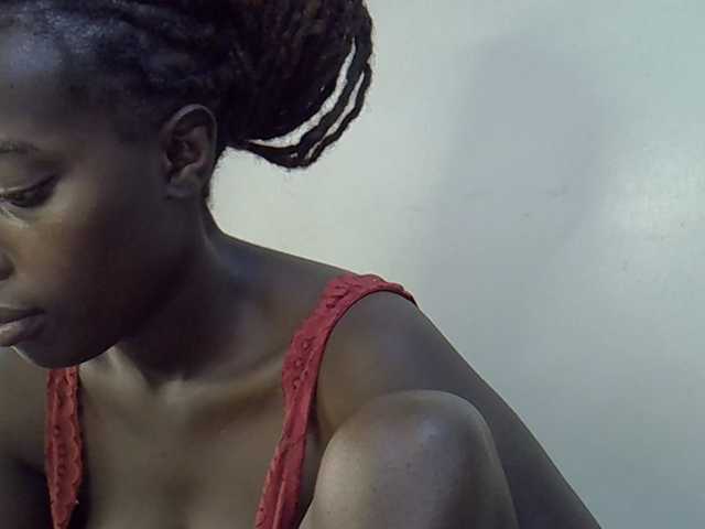 miss-vibes live cam on BongaCams