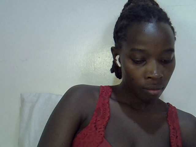 miss-vibes live cam on BongaCams
