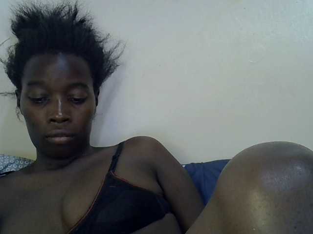 miss-vibes live cam on BongaCams