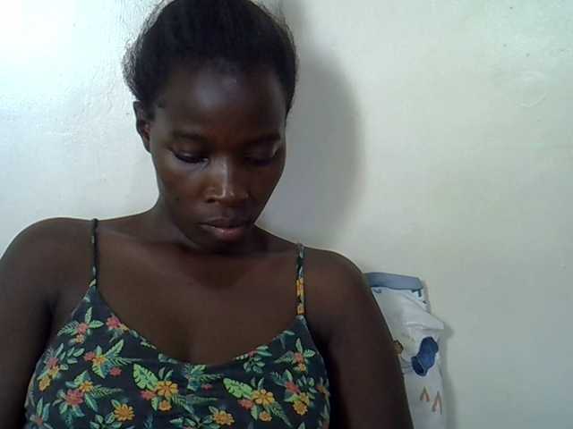 miss-vibes live cam on BongaCams
