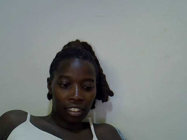 miss-vibes live cam on BongaCams