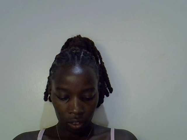 miss-vibes live cam on BongaCams