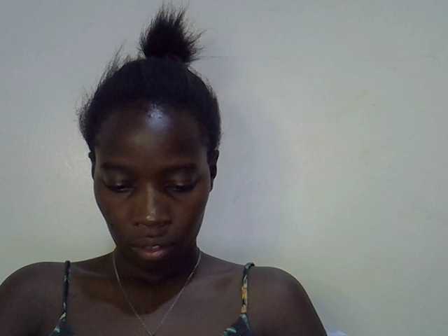 miss-vibes live cam on BongaCams