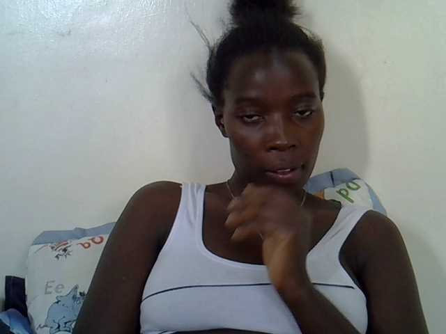 miss-vibes live cam on BongaCams
