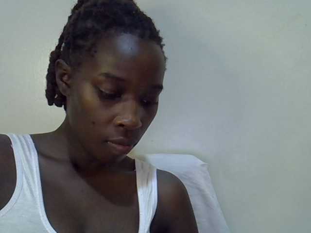 miss-vibes live cam on BongaCams