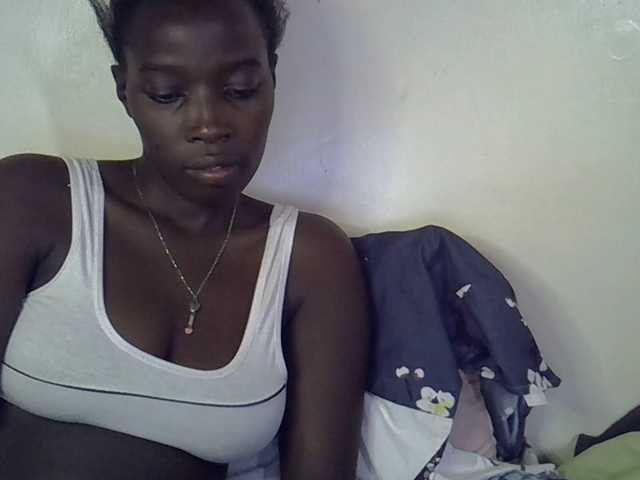 miss-vibes live cam on BongaCams