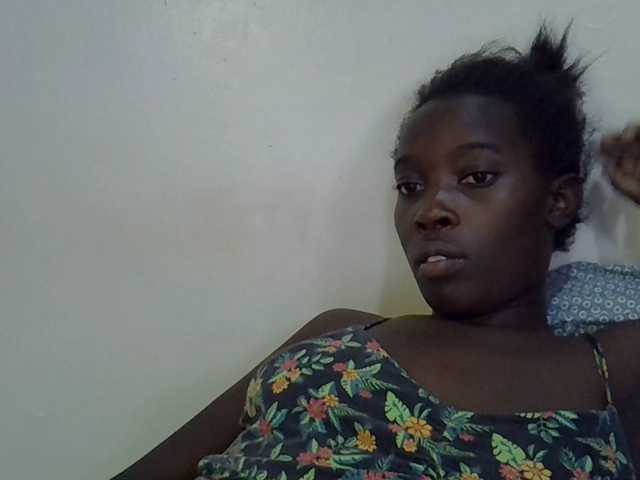 miss-vibes live cam on BongaCams