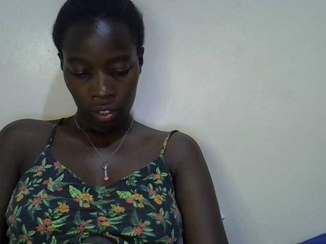 miss-vibes live cam on BongaCams