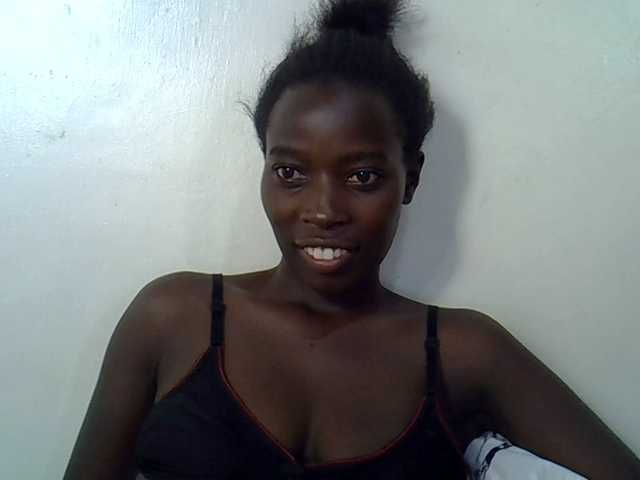 miss-vibes live cam on BongaCams