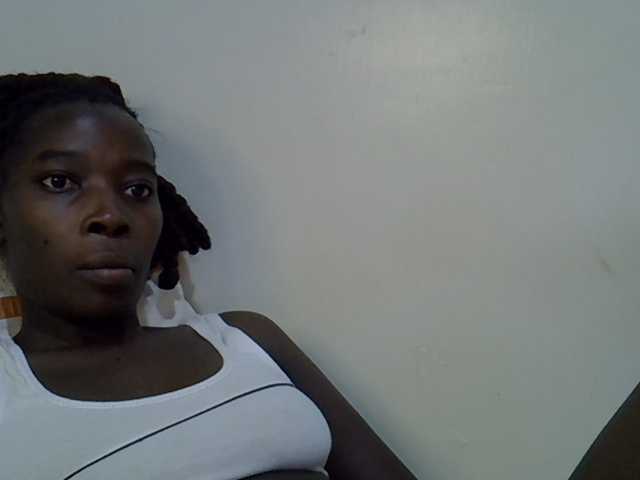 miss-vibes live cam on BongaCams