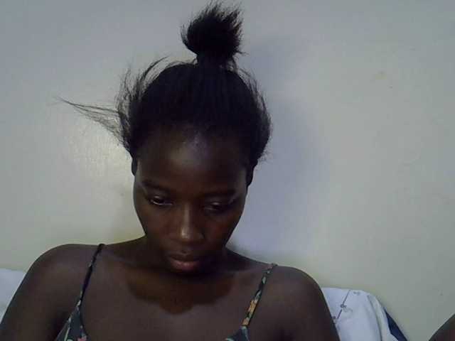 miss-vibes live cam on BongaCams