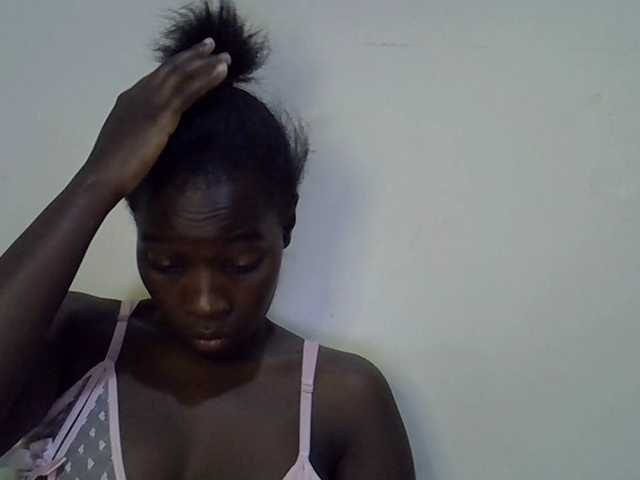 miss-vibes live cam on BongaCams