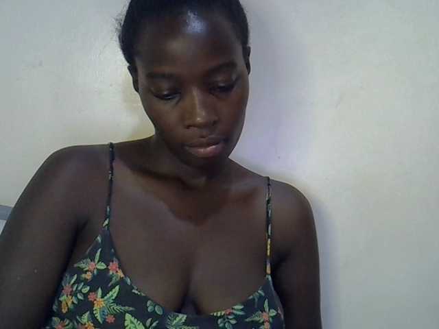 miss-vibes live cam on BongaCams