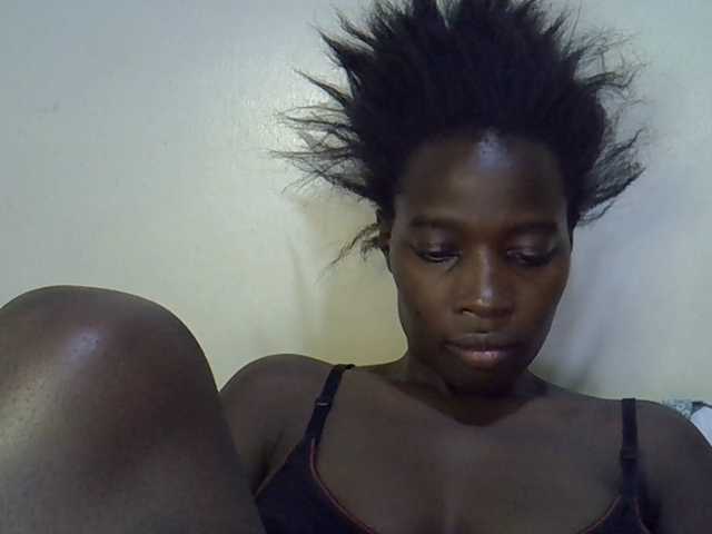 miss-vibes live cam on BongaCams