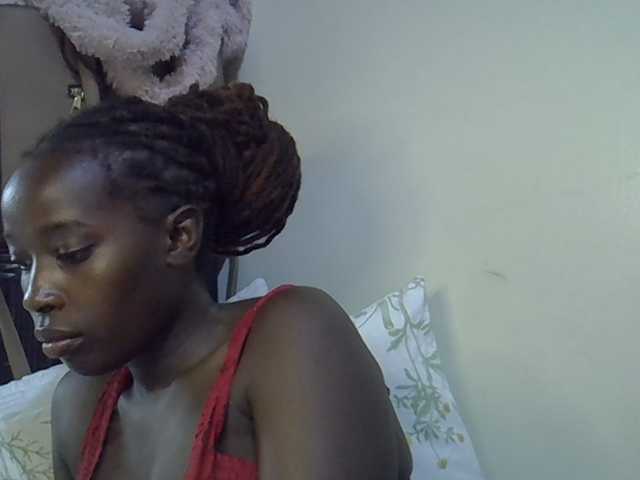 miss-vibes live cam on BongaCams