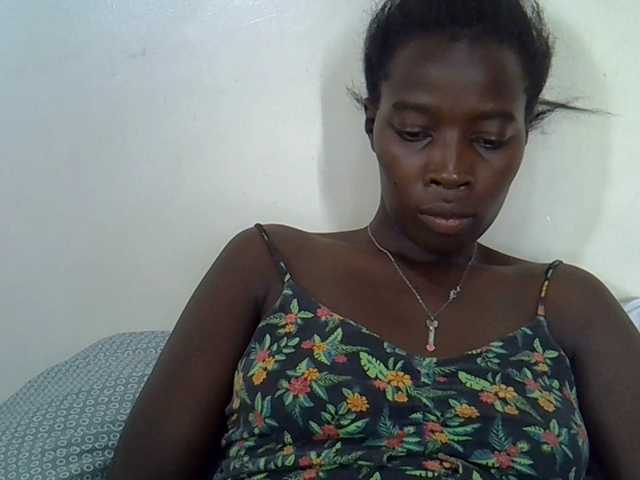 miss-vibes live cam on BongaCams