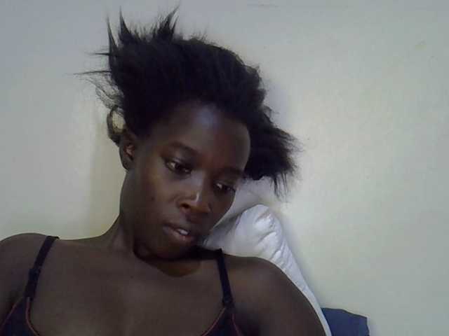 miss-vibes live cam on BongaCams