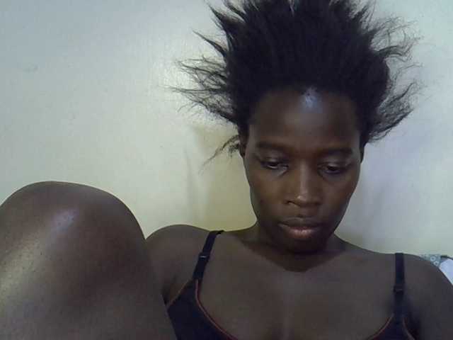 miss-vibes live cam on BongaCams