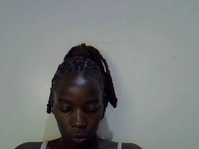 miss-vibes live cam on BongaCams