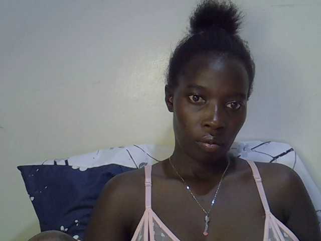 miss-vibes live cam on BongaCams