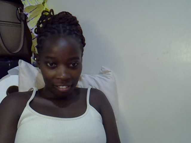 miss-vibes live cam on BongaCams
