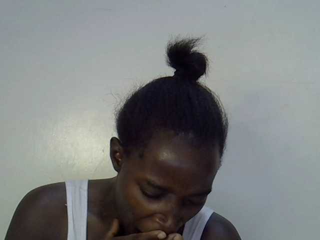 miss-vibes live cam on BongaCams